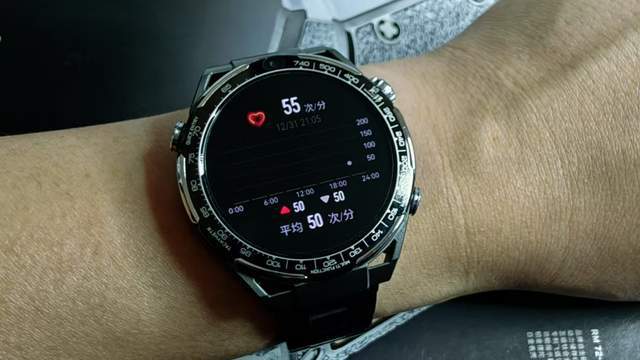 上这手表这个假期就靠它了蛇年好运连连来AG凯发成为马竞合作春节必备好物｜戴(图3)